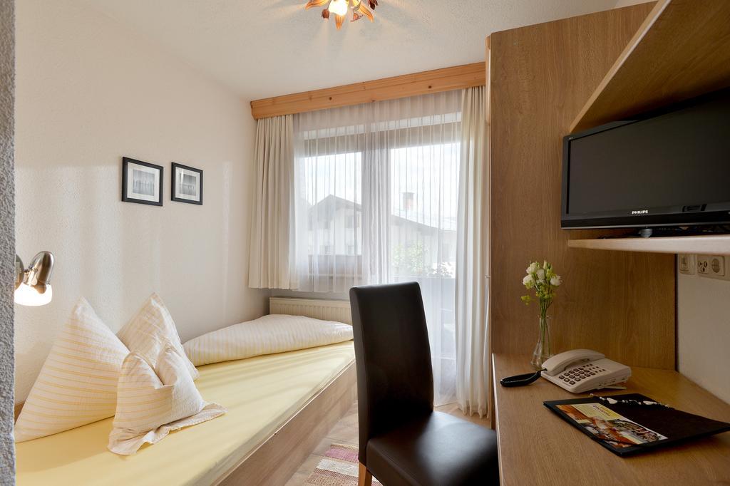 Hotel Theresia Garni 상트조한인티롤 객실 사진