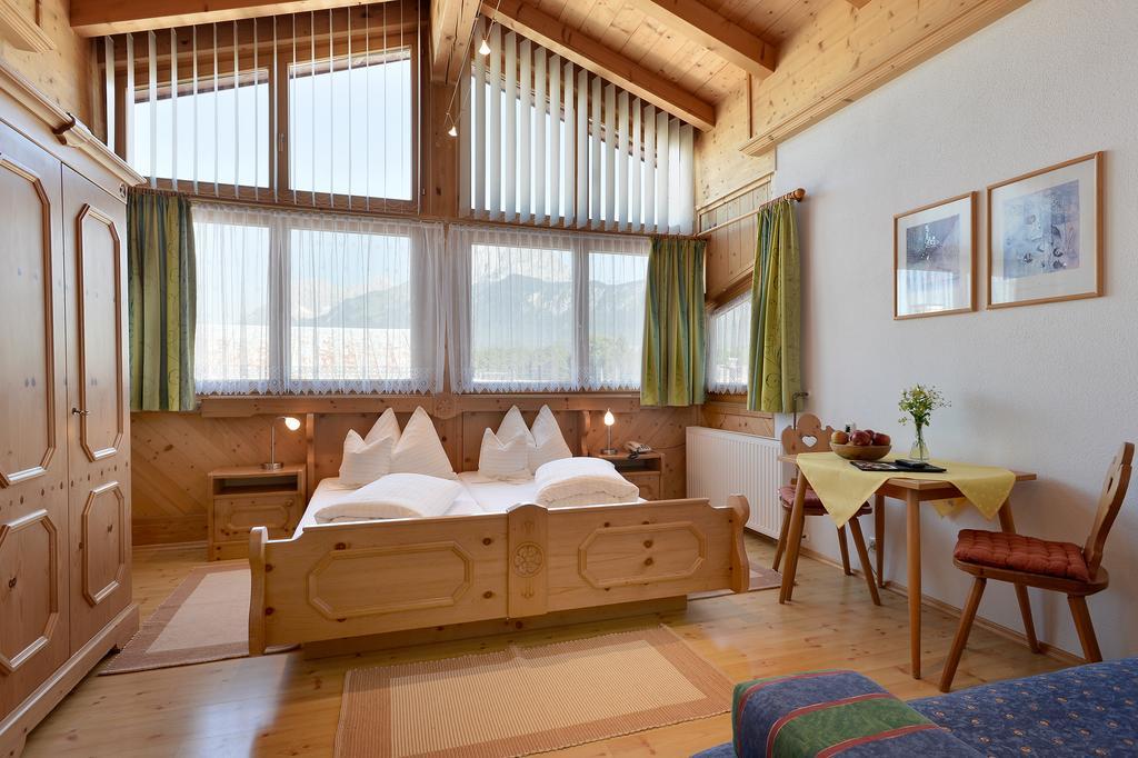 Hotel Theresia Garni 상트조한인티롤 객실 사진